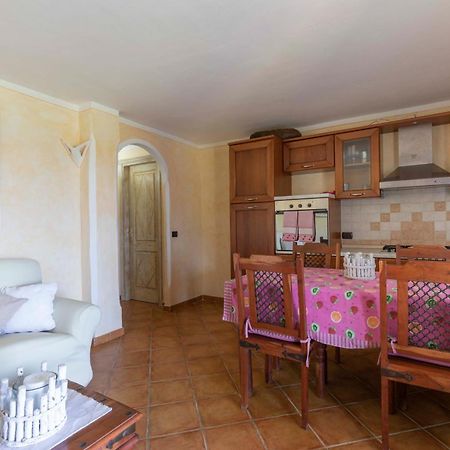 באיה סרדיניה Villa Iris With Pool חדר תמונה
