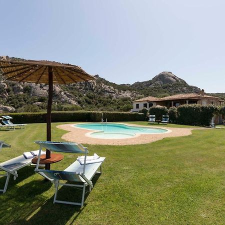 באיה סרדיניה Villa Iris With Pool מראה חיצוני תמונה
