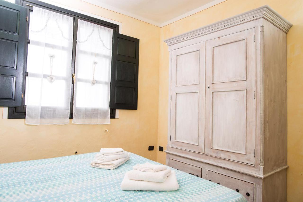 באיה סרדיניה Villa Iris With Pool מראה חיצוני תמונה